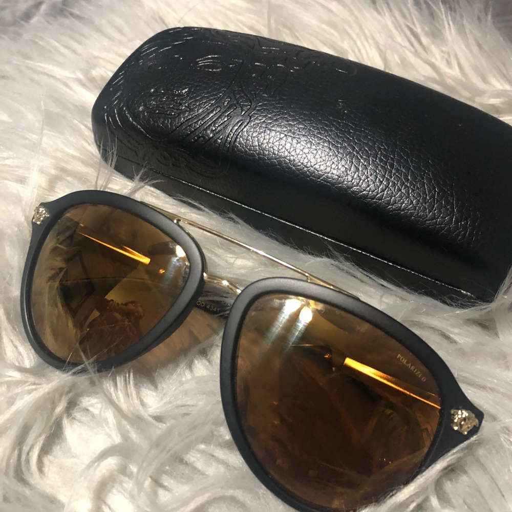 ✨ AUTHENTIC POLARIZED VERSACE AVIATOR SUNGLASSES✨
